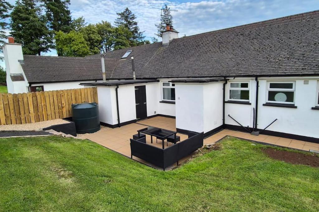 Bracken Cottage Ballyeaston Esterno foto
